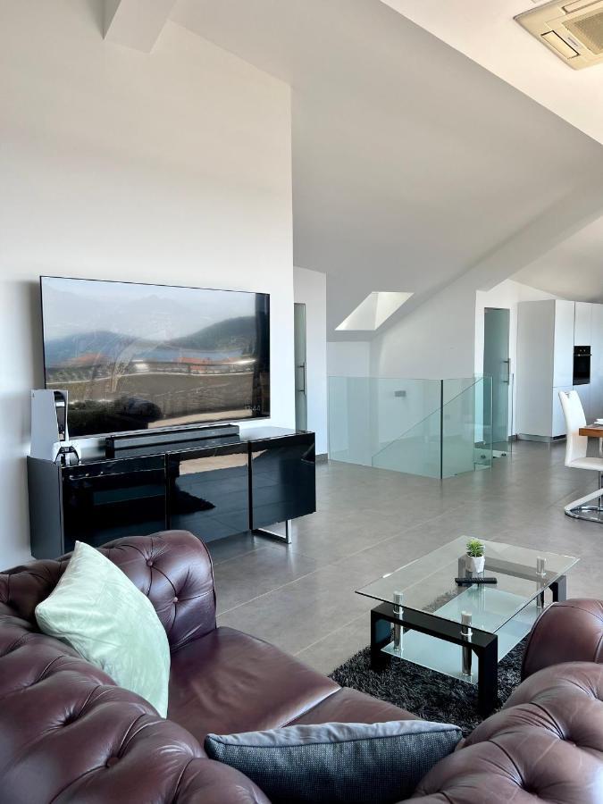 Апартаменти Luxury Laurus Penthouse With Awesome Sea View Примоштен Екстер'єр фото