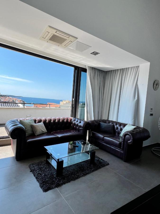 Апартаменти Luxury Laurus Penthouse With Awesome Sea View Примоштен Екстер'єр фото
